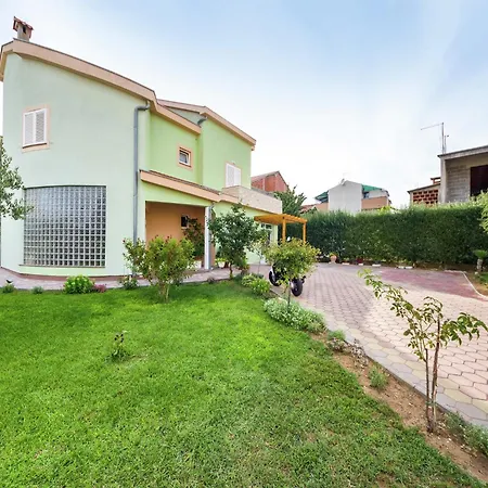 Attractive In With Garden Zadar