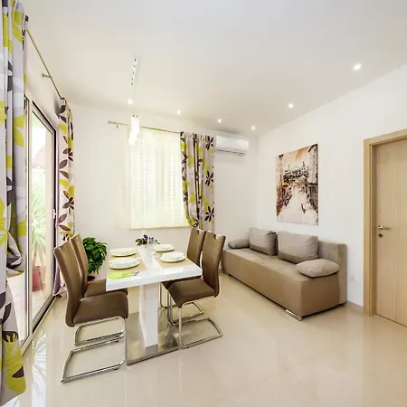 Attractive In With Garden Zadar